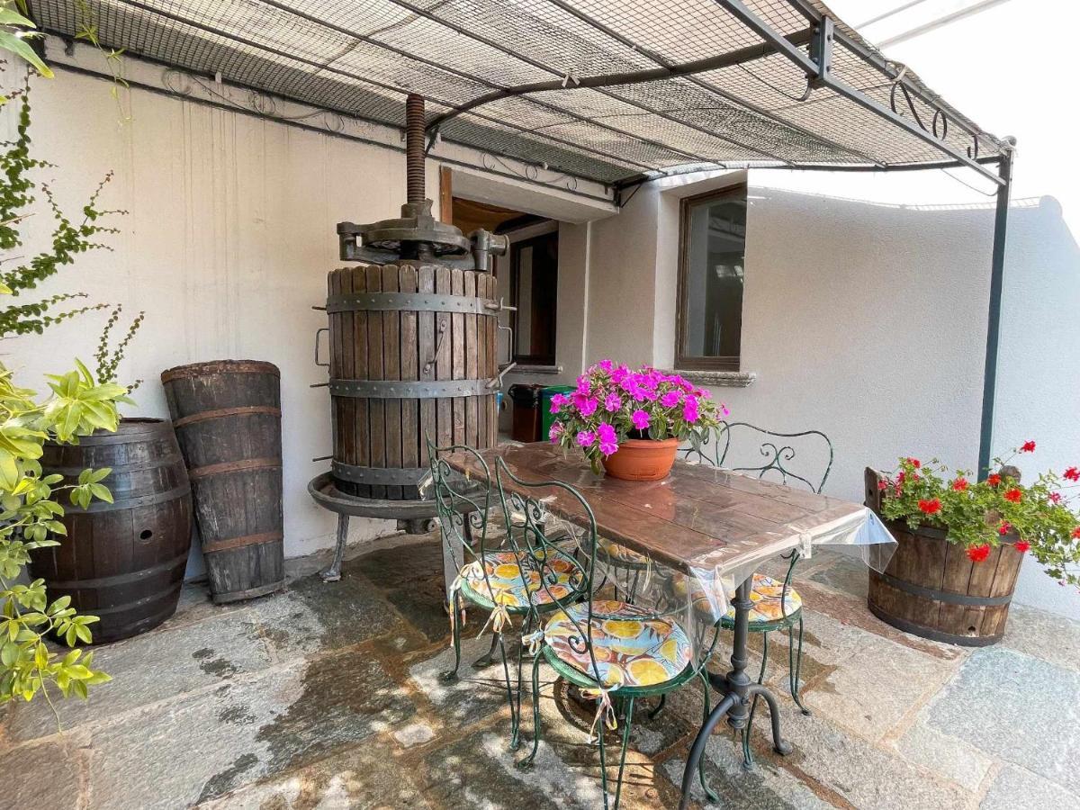 Antico Torchio Apartment Limonta Extérieur photo